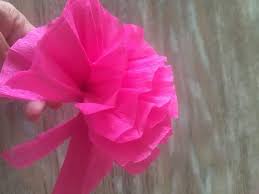 Una sencilla manualidad de papel y un regalo muy original para el día especial de los papás. Como Hacer Flores Con Papel Crepe Manualidades On