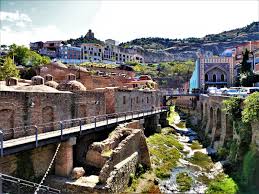 Όλα για την αρμενία, για τους κατοίκους της, τα έθιμα, τα αξιοθέατα, τις εκδηλώσεις, τη διαμονή, τις πτήσεις και κάθε. Armenia Gewrgia Ti Na Sas Kanw Kyria Moy Poy Phgainete Se Tritokosmika Merh Page 3 Travelstories