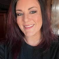 Anna Strouse's Instagram, Twitter & Facebook