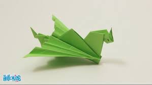 Tutoriel Fabriquer Un Dragon Facile Origami Hellokids Origami Facile Origami Dragon Origami