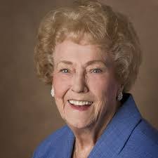 Edith Beck's Instagram, Twitter & Facebook