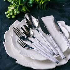 Kampanyalı çatal, kaşık & bıçak takımı çeşitlerini online olarak hemen satın alın! Nehir Flora Beyaz Mermer Plastik Sapli 36 Parca Catal Bicak Takimi Akayev