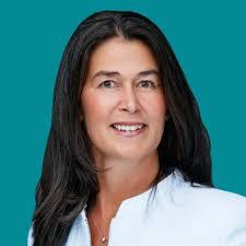 Kim Foland's Instagram, Twitter & Facebook