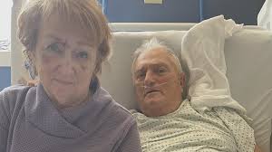 Good Samaritan Helps Couple Hit in Traffic