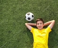 Resultado de imagem para ADOLESCENTE BOLA