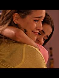 Violetta Komt Achter Dat Angie Haar Tante Is