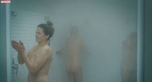 Naked Charlotte Heinimann in Vakuum < ANCENSORED