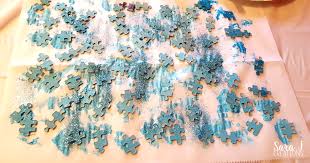 Apr 15, 2015 · i ordered the size that is supposed to work for a 1,000 piece puzzle since that's the size of the nancy drew puzzle, as well as most of the puzzles i typically buy. Diy Christmas Gift Ideas Puzzle Piece Picture Frame Sara J Creations