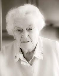 TRAINOR (nee Kearney) Evelyn