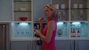 At the age of three months, her family immigrated to canada, where a large number of her films have been made. Deloach Wine Enjoyed By Kim Cattrall As Samantha Jones In Sex And The City S03e17 What Goes Around Comes Around 2000