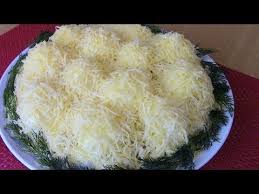 салат из копченой курицы с черносливом и грецкими орехами Salat Sugroby Na Prazdnichnyj Stol Youtube Pitanie Recepty Vkusnyashki Eda