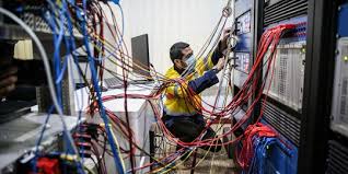 Tak hanya rumah, kami juga melayani jasa kelistrikan di ruko, mall, hotel, maupun gedung lainnya. Foto Intip Pengujian Instalasi Kelistrikan Pln Merdeka Com