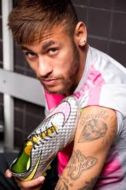 From his wife or girlfriend to things such as his tattoos, cars, houses, salary content 1 wiki 2 salary & net worth 3 lovelife 4 tattoo 5 family 6 car 7 house. Neymar Jr And Nike Introduce Hypervenom Liquid Diamond Nike News