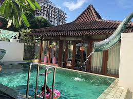 Melaka telah diisytiharkan oleh unesco sebagai bandar warisan dunia (world heritage). Mat Travel On Twitter Rasanya Dah Jumpa Penginapan Yang Paling Menarik Di Melaka Iaitu The Settlement Hotel Sempat Sembang Dengan Kakitangan Di Sini Pemilik Ingin Memaparkan Seni Pertukangan Baba Dan Nyonya Thesettlementhotel