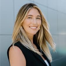 Nikki Lam's Instagram, Twitter & Facebook