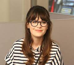 15 Glasses Wearing Celebs Who Give Us Major Eyewear Envy Square Face Hairstyles How To Style Bangs Hairstyles With Glasses