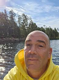 Intro time: Hi Everyone! Adventurer at heart…love hiking, camping, SUP,  country dancing, live music and travel…making the most out of life! Love to  meet up with some like minded people! I live