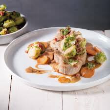 Schnitzel Mit Pfeffersauce Und Speckrosenkohl Rezept Ww Deutschland Rezept In 2020 Rezepte Pfeffersauce Speck