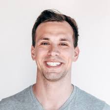 Last week marked my last day at VaynerX, a place that served as my second  home for the last 7 years. From being