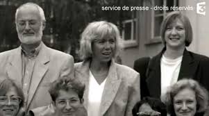 French first lady brigitte macron managed to charm us president donald trump at the end of a frosty second day of the g7 as world leaders gathered for a. Epingle Sur Femmes Populaires Et Personnages Celebres