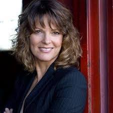 Laura Atwood's Instagram, Twitter & Facebook