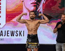 Ludovit klein has power, and he used it to become the first. Najjagavejsia Hviezda Slovenskeho Mma Je Na Ceste Do Top Organizacie Sveta Myslim Iba Na Trening Jedlo A Spanok Tvrdi Hashtag Sk