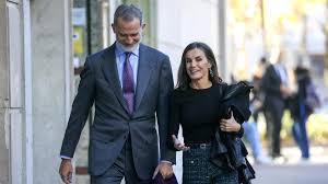 La infanta Elena reúne al rey Juan Carlos, al rey Felipe y a la reina Letizia por