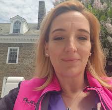 Aunt Becca and niece Deja playing. Deja is in pink.