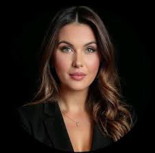 Last night, we celebrated our heroes, Chris Kreiger and Lynn Marie of  WNYHeroes.org, at the most perfect wedding at Sto Lat Bar ❤️ The best way  to ring in the New Year