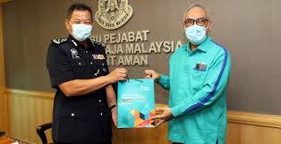 Saya tidak boleh berdiam diri. Kunjungan Hormat Delegasi Ump Bertemu Ketua Polis Negara Ump News