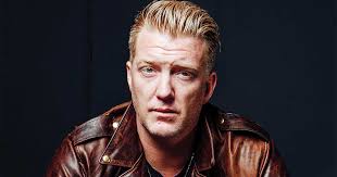 josh homme theres a bit of mental disrobing as you drive