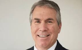 Robert Breu's Instagram, Twitter & Facebook