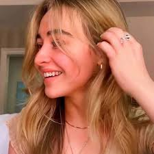 Remember that night by lola: Listen