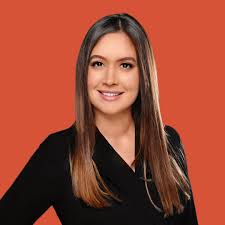 30 Under 30: Claudia Prado - Hispanic Executive