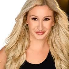 Joyce Hutter's Instagram, Twitter & Facebook