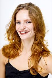 Katrina Perrin's Instagram, Twitter & Facebook