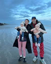 Hayley Erin Debuts Her Adorable Twin Daughters – Look At These Two Lovely  Little Angels! 😍💖