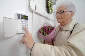 Partner im netzwerk zuhause sicher. Alarmanlagen Und Rauchmelder Sichern Ihr Zuhause Bhe Privatkunden