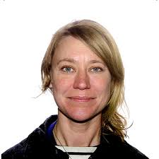 at Tama Art University and studied at the Städelschule in Frankfurt.