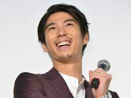 See tweets about #山崎賢人 on twitter. è³€æ¥è³¢äºº é€±åˆŠèªŒã«éš ã—æ'®ã‚Š ã•ã‚ŒãŸé¢¨ã‚·ãƒ§ãƒƒãƒˆãŒé«˜ã‚¯ã‚ªãƒªãƒ†ã‚£ãƒ¼ 2019å¹´4æœˆ10æ—¥ ã‚¨ã‚­ã‚µã‚¤ãƒˆãƒ‹ãƒ¥ãƒ¼ã‚¹