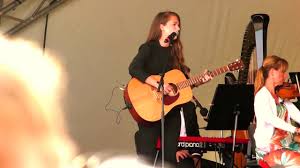 Astrid melissa edwarda horn weitzberg, known as melissa horn born 8 april 1987, is a swedish pop artist. Melissa Horn Taubespelen 2017 Youtube