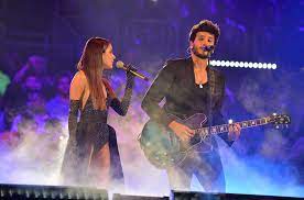 tini, sebastián yatra porque al final del cuento sé muy dentro que yo sin ti estoy mejor te fuiste con el viento en un momento y no llevaste este amor porque eres tú, nunca fui yo quien nos dejó. Sebastian Yatra Tini End Their Relationship Fans React Billboard