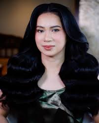 Our Gorgeous Bride for today in her preparation look💄💋 Yvone Azarcon in  Beautify By Hailey ✨ Hair Ariana Hairdoo Airbrush Make Up By yourstruly .  Beautify By Hailey 💄💋 #MUA #MakeUpArtist #MetroManilaMakeUpArtist #