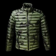 Yeni Sezon Moncler Erkek Mont Modelleri Ve Indirim Firsatlari Maslak Outlet Te Sizleri Bekliyor Erkek Mont Mont Erkek Modasi