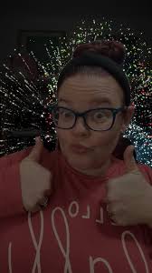 I'm backkkkkkkkk!!!!!!!! Laura Sweaters Live