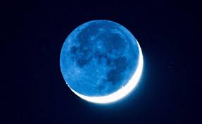 The moon is earth 's largest natural satellite. What Is A Waxing Crescent Moon Moon Phases Earthsky