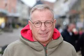 FCK wirft Trainer raus: Was Fußballfans auf der Straße dazu sagen