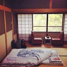 While the clean look is pretty accurate, most japanese homes are small, some being just one room large enough for a futon, a laptop, and a rice. Room In Kyoto I Like The Two Tone Walls I Think That Is A Great Idea For A Small Medium Space Japanese Bedroom Japanese Interior Japanese House