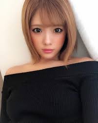 aina あいぱんまんさんはinstagramを利用しています 気分で外ハネしたら湿気爆発の1日 そんな日もあるね でも今日も何事もなく平凡な1日を 過ごせたから満足だい 2月は日数が少ないから 1日1日大切に頑張 japan beauty instagram photo photo and video