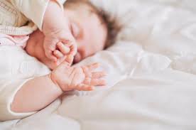 Demam menggigil badan panas kaki sejuk kenapa. Bayi Demam Di Bagian Kepala Saja Berbahayakah Semua Halaman Nakita